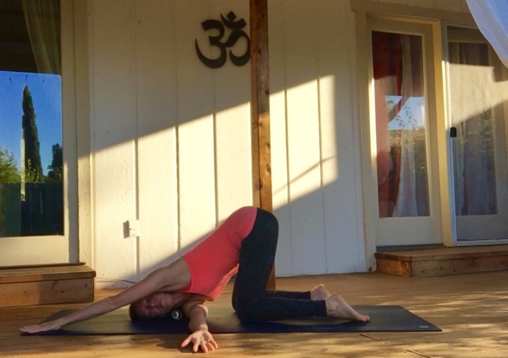 spine-strengthening-series-in-bikram-hot-yoga / Forever Consciousness
