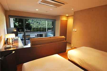 Western Style Guest Room with Twin Beds